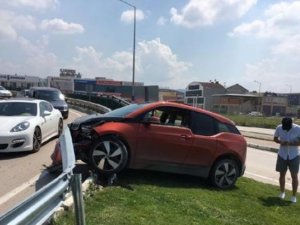 Bursa'nın golcüsü kaza yaptı!