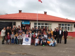 KTÜ'lü gençlerden alkışlanacak hareket