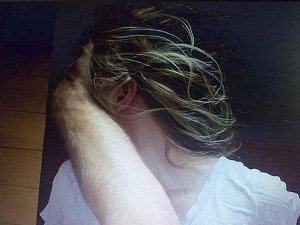 ŞOK!Kendisine tecavüz ettirdi!