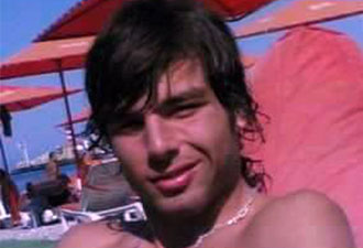 Eve gelmeyen oğullarıını ararken...