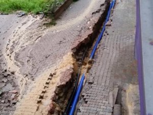 Doğu Karadeniz'in o ilçesini yağmur vurdu