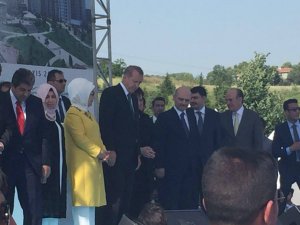 Bu fotoğraf iddiaları yalanladı...