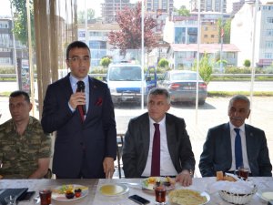 Arslan ve Sarıalioğlu muhtarlarla buluştu