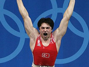 Milli şampiyon yoğun bakımda!