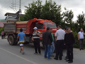 Kireçhane'de kamyon iki çocuğu ezdi