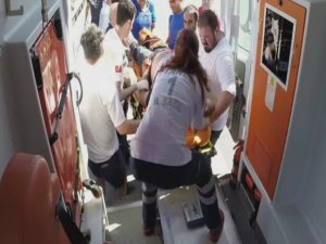 Motosikletle hız denemesi kazayla bitti