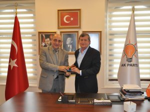 Gürcistan Başkonsolosu'ndan Başkan Revi'ye ziyaret