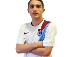 Trabzon'un genç yıldızı Alman devinin kapısından döndü!
