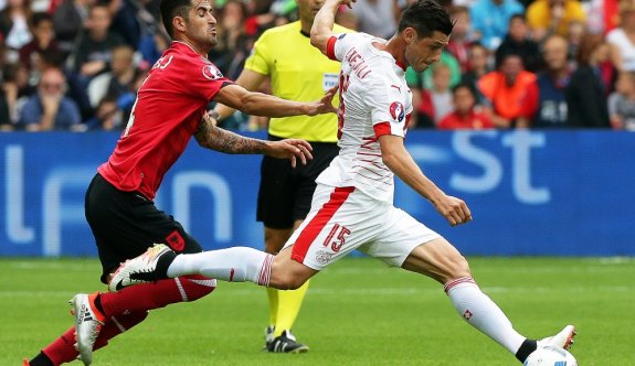 İsviçre tek golle kazandı