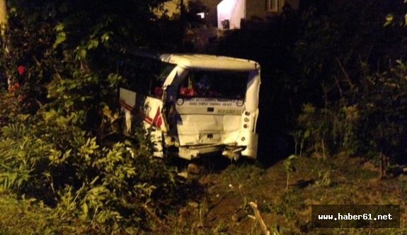 Ordu'da tır dolmuşa çarptı