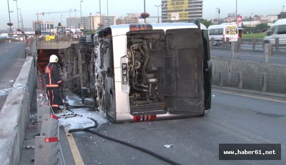 Metrobüs yan yattı: 10 yaralı