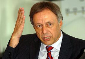 Oğuz Sarvan'a hakem bedduası