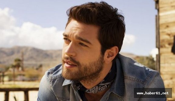 Furkan Andıç Kimdir, Kaç yaşındadır?