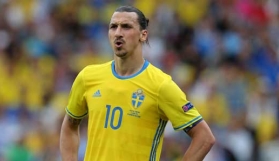 İbrahimovic futbol dünyasını şok etti!