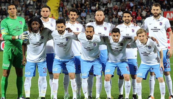 Trabzonspor'da Büyük Temizlik: Ersun Yanal Kadro Dışında Kalan Yıldızları Belirledi