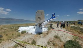 Eğitim uçağı acil indi