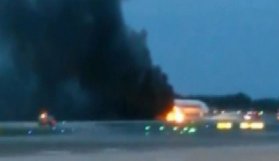 Uçak bir anda alev aldı