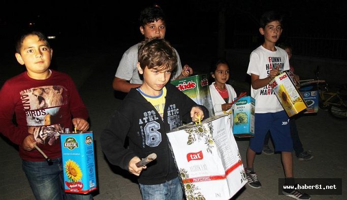 Ramazan davulu teneke davulcusu çocuklar!