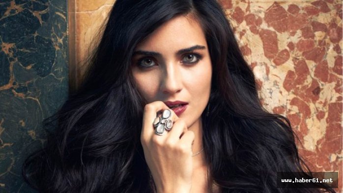 Tuba Büyüküstün’den büyük sürpriz!