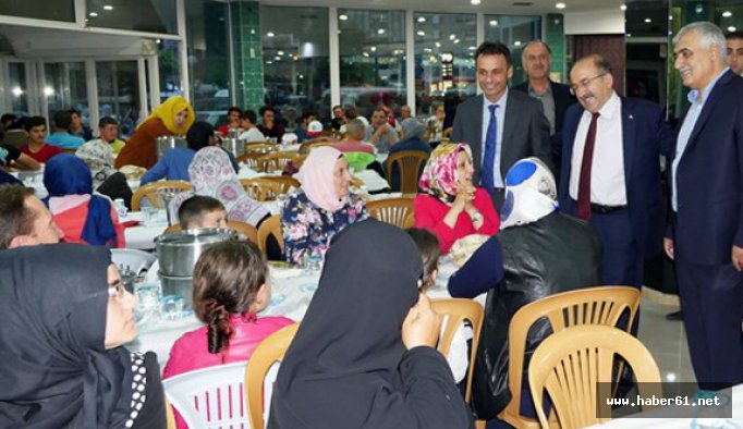 Trabzon'da iftar sofrası Maçka'da kuruldu