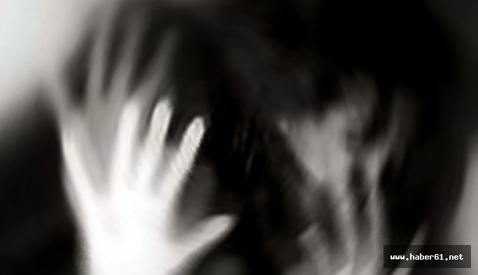 Amerikalı kıza tecavüz edip gasp ettiler