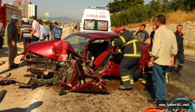 Anne ile oğlunu kaza ayırdı