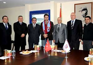 TS'ye Amerikan dernek konuk!