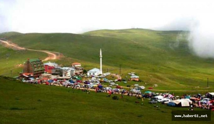 Trabzon'da Sultan Murat Yaylası ilgi görüyor