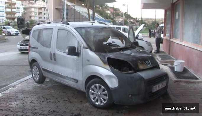 Ankara'da 6 araç kundaklandı