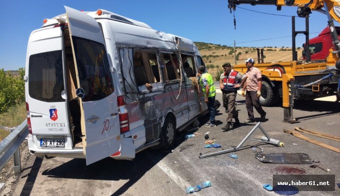 Ünlü iş adamı kaza yaptı!