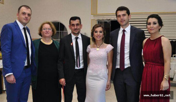 Evliliğe ilk adımı attılar