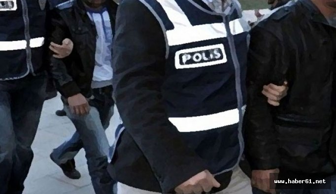 Bir Albay üç asker gözaltında