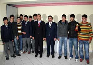 Bir genç değişir, Türkiye değişir