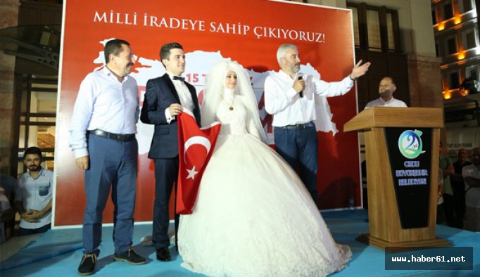 Düğünden demokrasi nöbetine