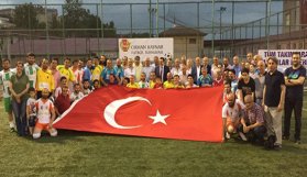 Dedesinin turnuvasını başlattı