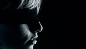 Ünlü oyuncu kör oldu!