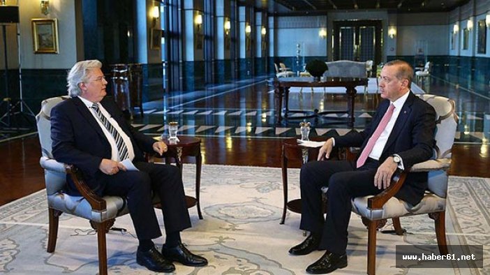 Erdoğan'dan spikere "ben kral değilim" tepkisi!