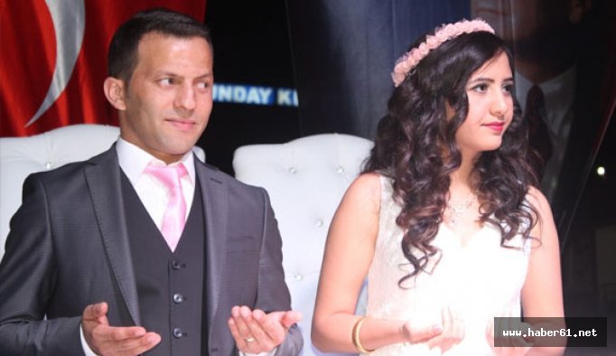 Demokrasi nöbetinde nikah kıydılar
