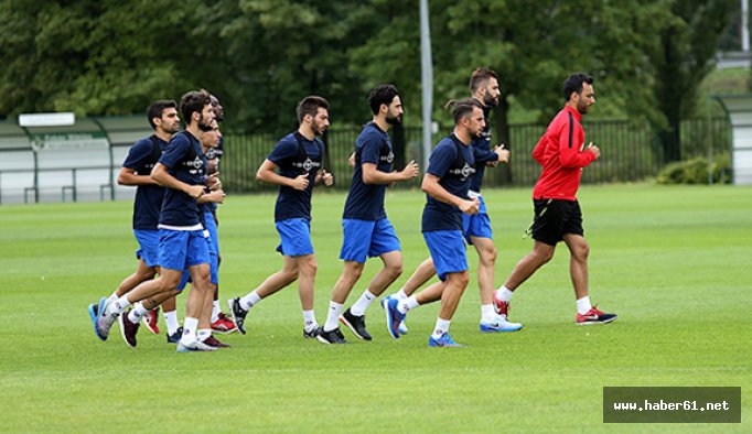 Trabzonspor'da gençlere tam not