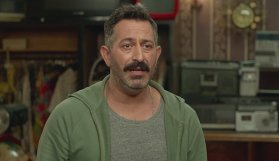 Cem Yılmaz'a büyük şok!