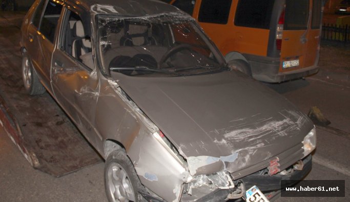 Polis aracına çarpan sürücü kaçtı!