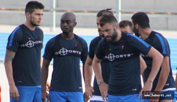 Akakpo ve Mustafa ne zaman imza atacak?