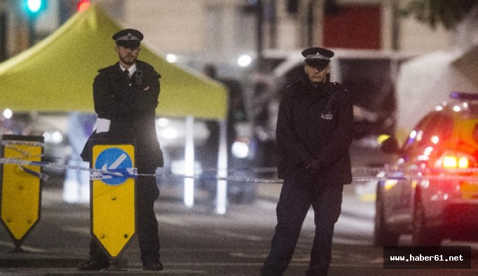 Bıçaklı saldırı: 1 ölü, 5 yaralı