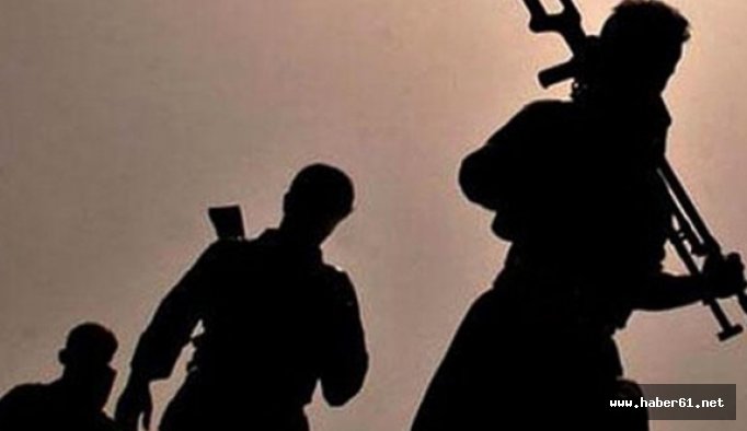 Teröristler kapatılan karakolu yaktı