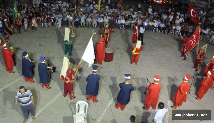Mehterli demokrasi yürüyüşü!