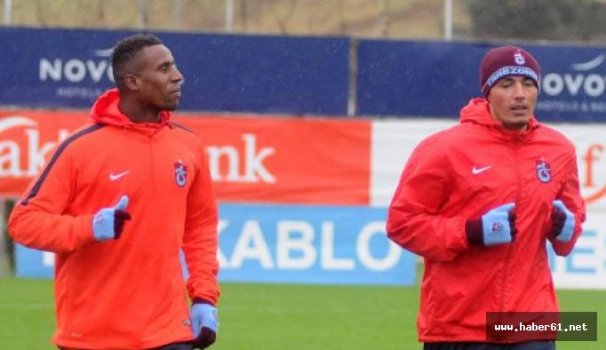 Trabzonspor Douglas'ı bekliyor