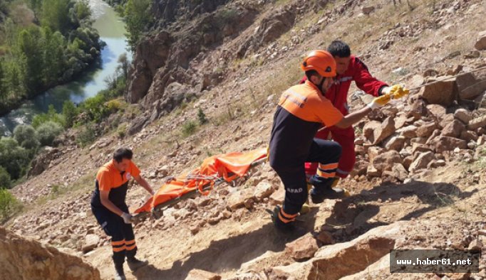 Gümüşhane'de otomobil 150 metrelik uçuruma yuvarlandı