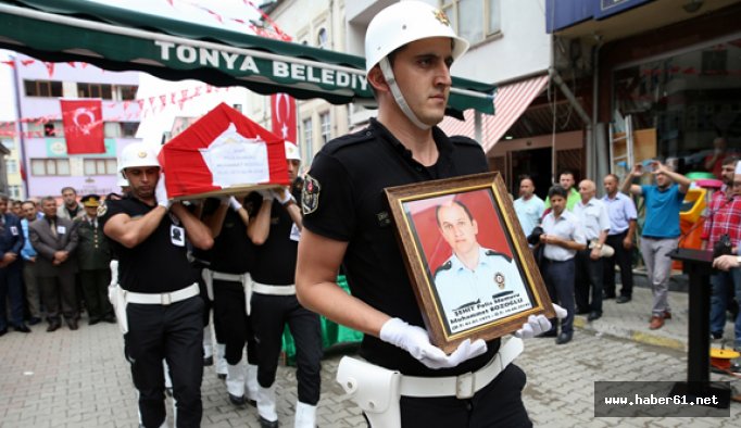 Kazada şehit olan polis memuru Trabzon'da toprağa verildi