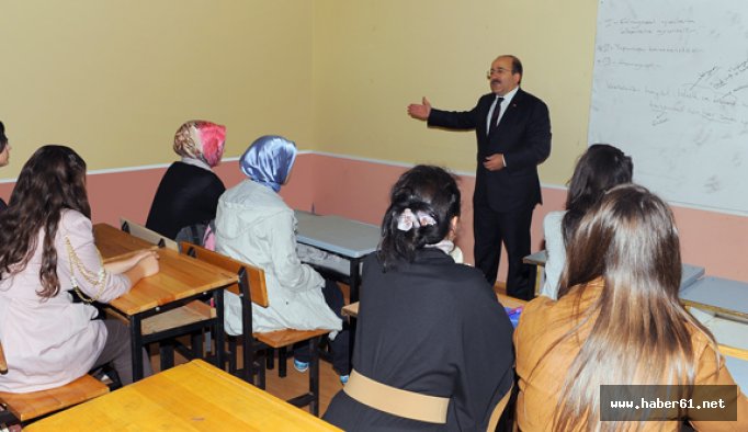 Trabzon'da Büyükşehir 495 öğrenciyi üniversiteli yaptı