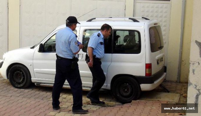 Çalıntı araçla tatile giderken yakalandı